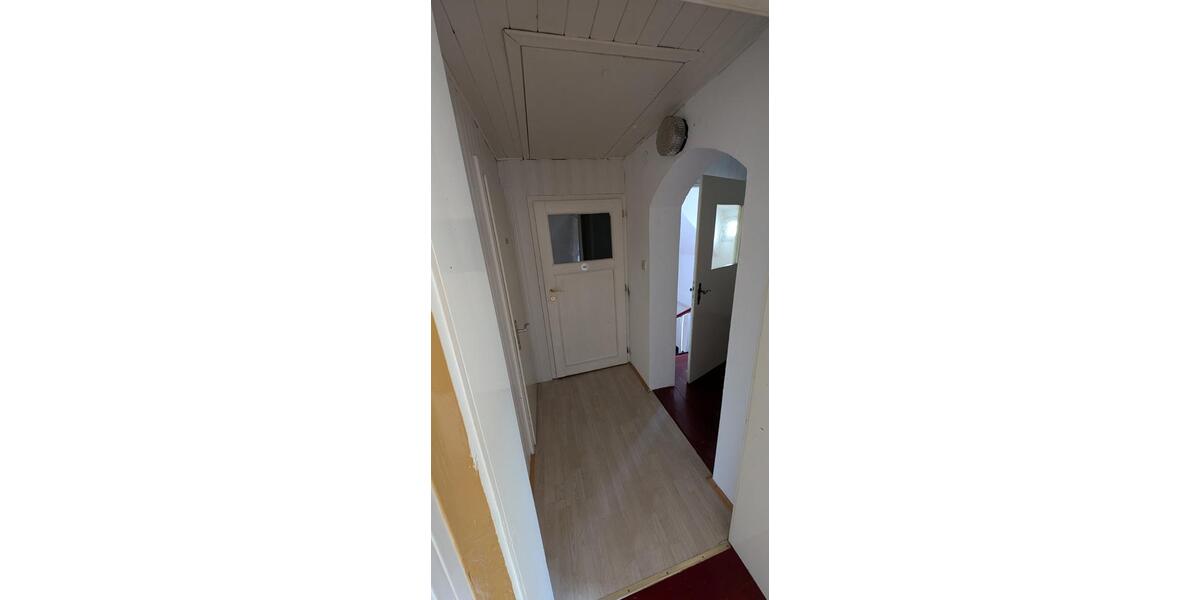 Dachgeschoßwohnung Jesberg - 2.5 Zimmer, 80 m&sup2;, 420&euro; | Angebot:25364398
