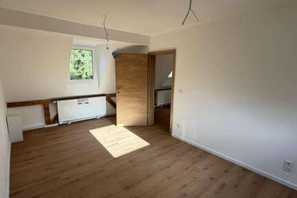 Wohnung Nürnberg Erlenstegen - 5 Zimmer, 89 m&sup2;, 1.250&euro; | Angebot:26002607