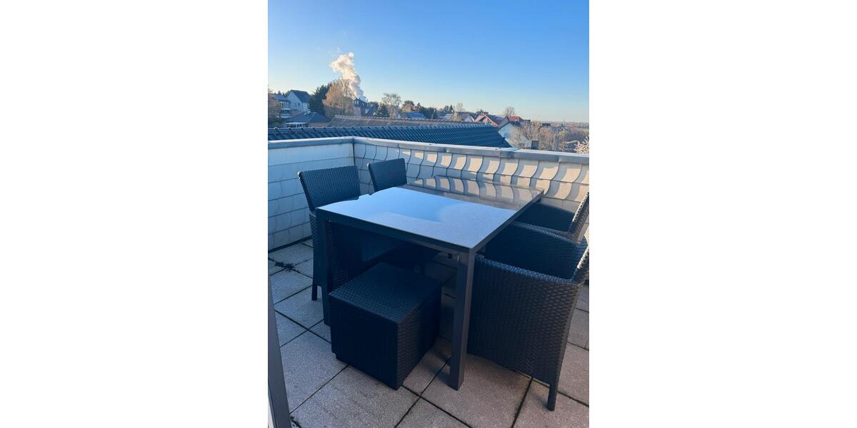 Dachgeschoßwohnung Herzogenrath - 3 Zimmer, 100 m&sup2;, 1.250&euro; | Angebot:26579692