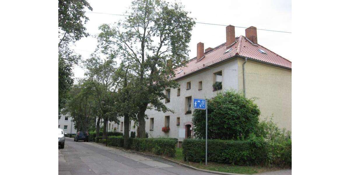 Etagenwohnung Naumburg (Saale) - 2 Zimmer, 49 m&sup2;, 396&euro; | Angebot:26080424