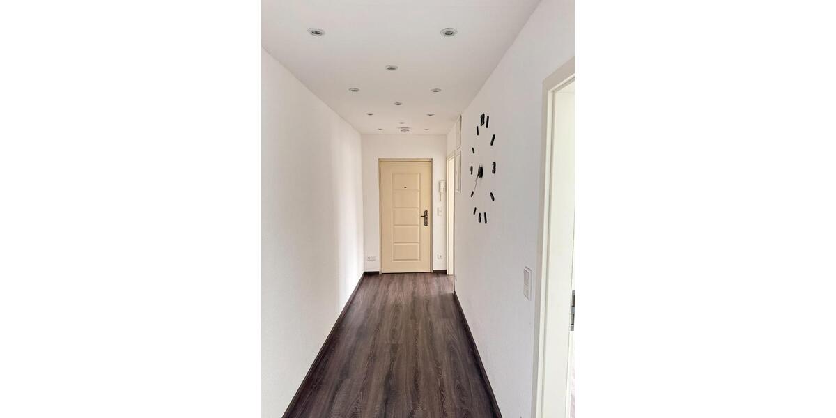 Dachgeschoßwohnung Krefeld Benrad - 2 Zimmer, 60 m&sup2;, 750&euro; | Angebot:26623850