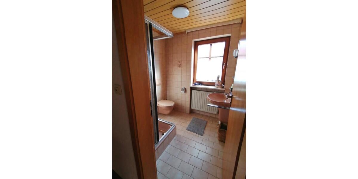 Einfamilienhaus Fladungen - 5 Zimmer, 145 m&sup2;, 1.050&euro; | Angebot:25654877