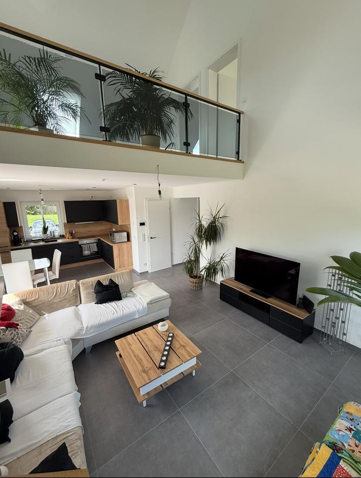 Bitburg Matzen Doppelhaus Wohnung + EBK, 3PKWStellplätze,Balkon