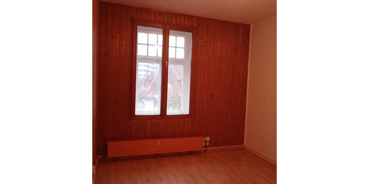 Etagenwohnung Marburg - 5 Zimmer, 120 m&sup2;, 1.800&euro; | Angebot:25274523