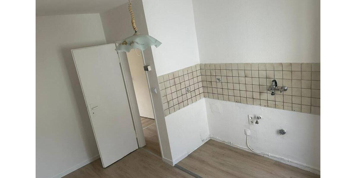 Dachgeschoßwohnung Wiesbaden Mainz-Kastel - 2 Zimmer, 55 m&sup2;, 850&euro; | Angebot:24492132
