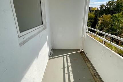 Renovierte 3 Zimmerwohnung mit Balkon zimmer