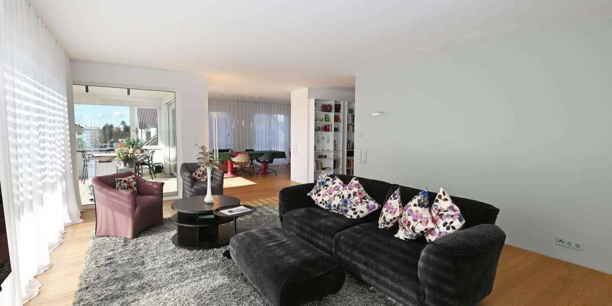 Wohnung zum Mieten in Ludwigsburg 2.350 € 196 m² 4 zimmer