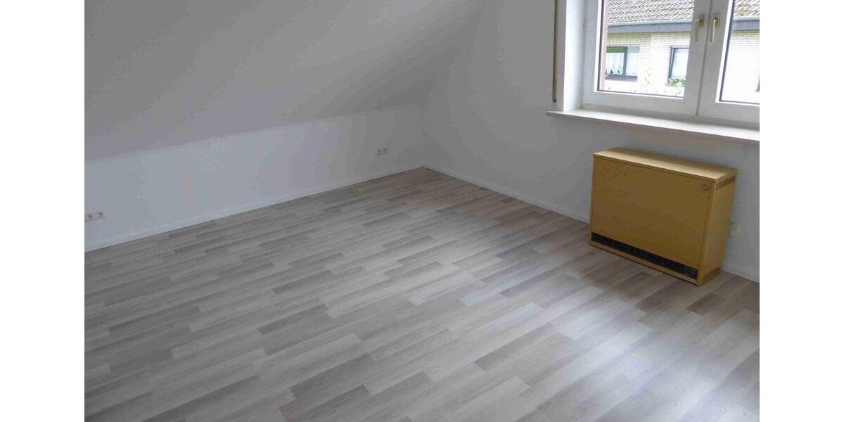 Dachgeschoßwohnung Bad Bodenteich - 4 Zimmer, 90 m&sup2;, 630&euro; | Angebot:25934732