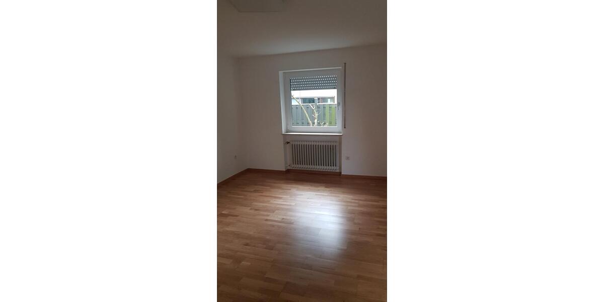 Erdgeschoßwohnung Leingarten - 3 Zimmer, 90 m&sup2;, 1.150&euro; | Angebot:24651594
