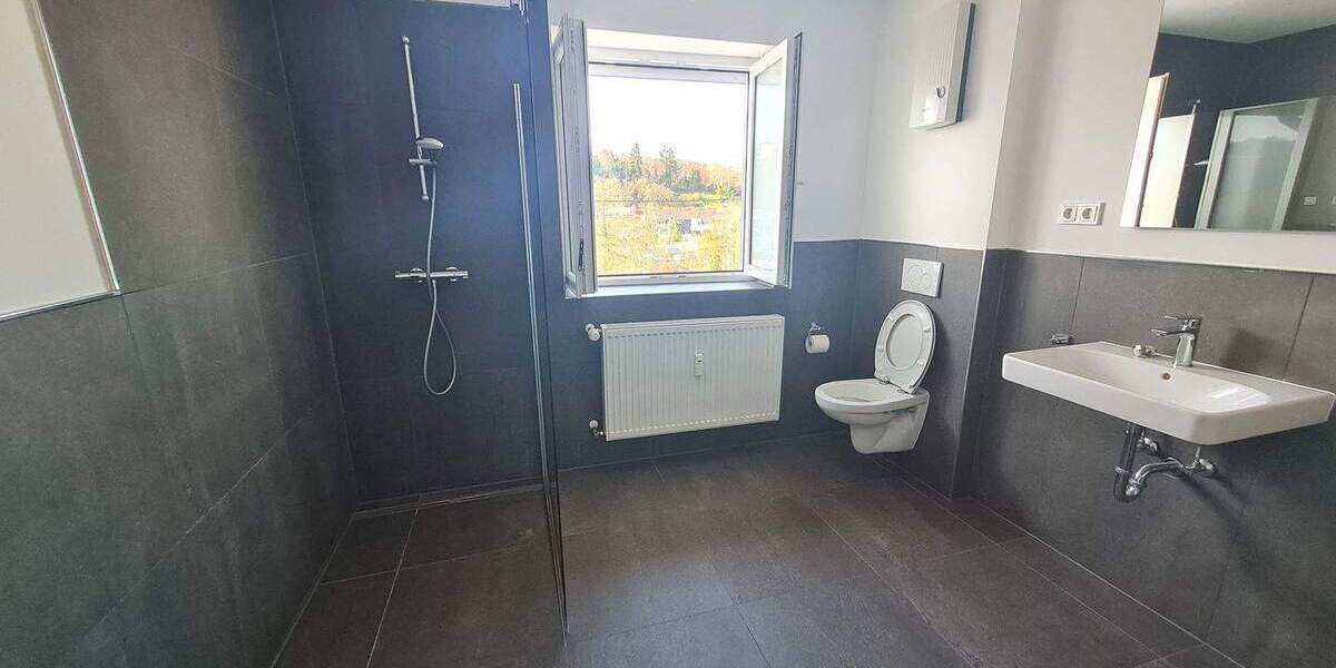 Etagenwohnung Püttlingen Berg - 3 Zimmer, 72 m&sup2;, 640&euro; | Angebot:26201801