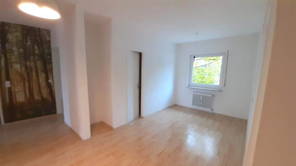 Etagenwohnung Erlangen Erlangen-Süd - 3 Zimmer, 87 m&sup2;, 1.150&euro; | Angebot:24543938