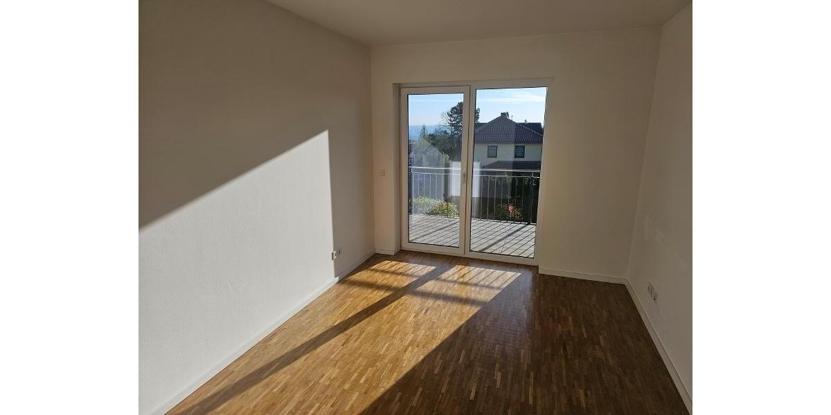 Etagenwohnung Freital - 4 Zimmer, 107 m&sup2;, 1.600&euro; | Angebot:26425638
