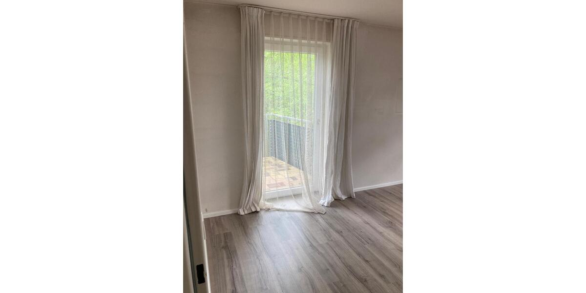 Dachgeschoßwohnung Nagold - 3 Zimmer, 92 m&sup2;, 900&euro; | Angebot:26632309