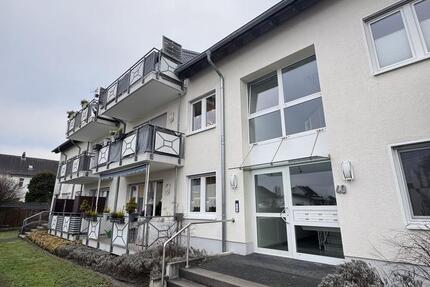 *Helle 2-Zimmer-Wohnung mit Balkon in Leichlingen* 3 zimmer