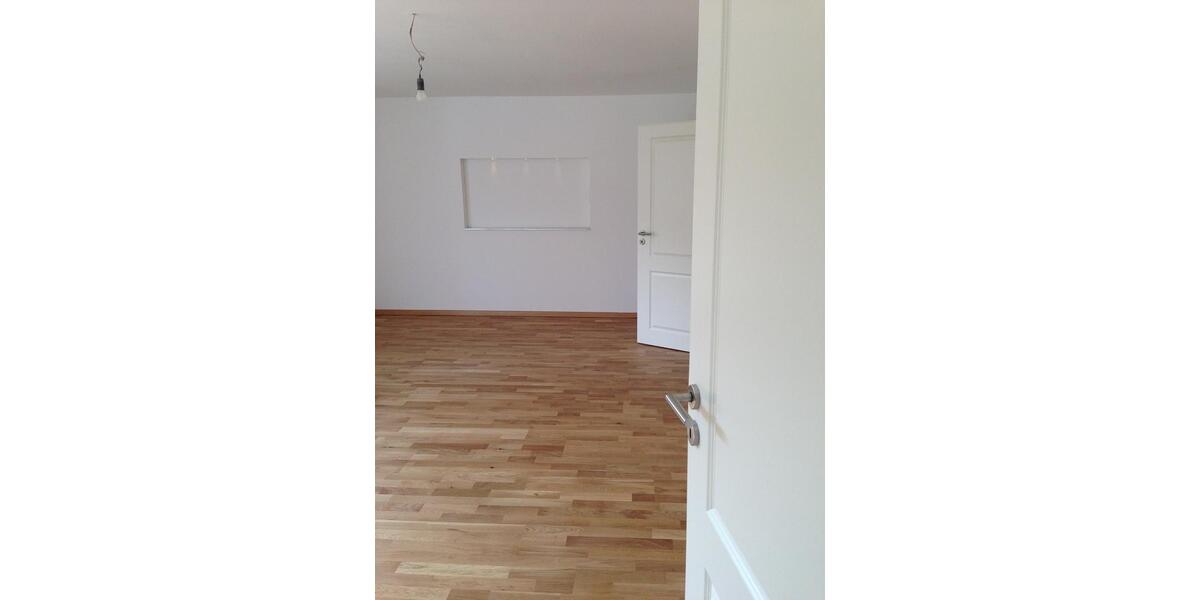Etagenwohnung Stuttgart Botnang - 3 Zimmer, 89 m&sup2;, 1.350&euro; | Angebot:26529045