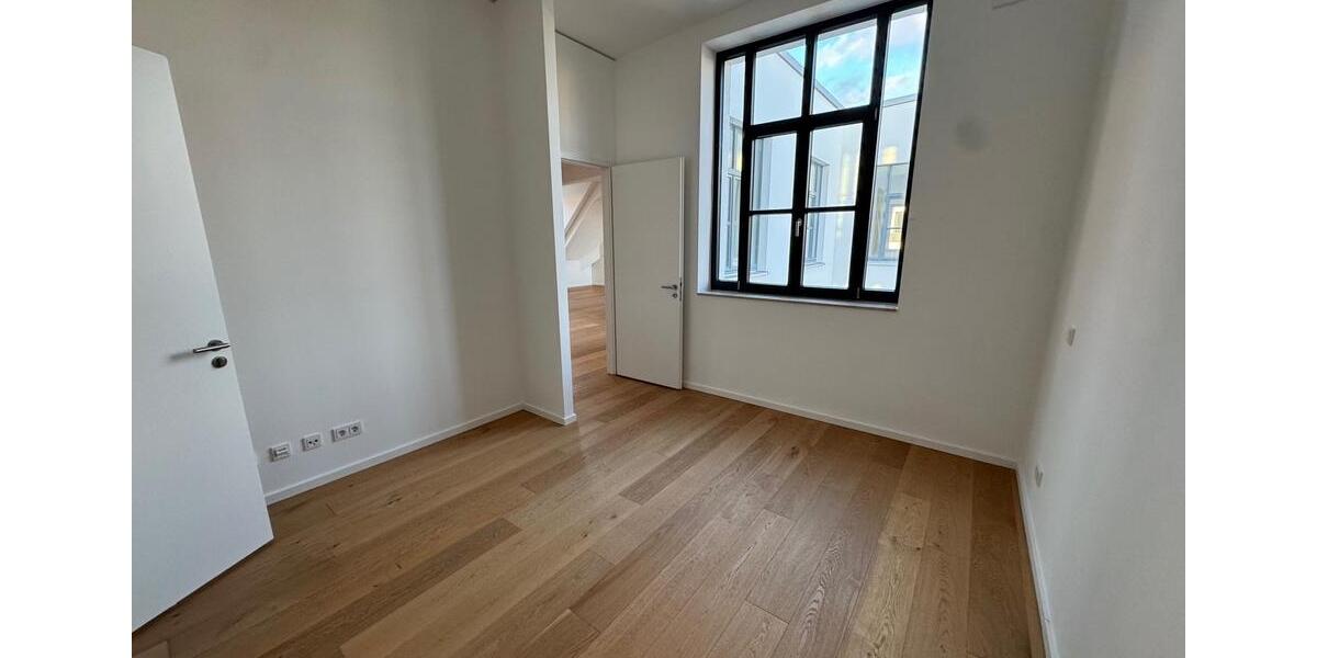 Etagenwohnung München Ludwigsvorstadt-Isarvorstadt - 4 Zimmer, 162 m&sup2;, 3.240&euro; | Angebot:25638267