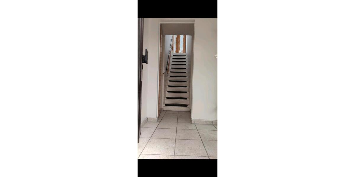 Dachgeschoßwohnung Köln Mülheim - 1.5 Zimmer, 50 m&sup2;, 1.050&euro; | Angebot:26504317