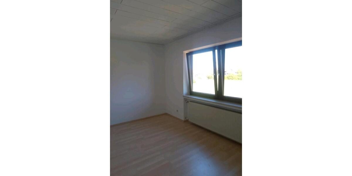 Einfamilienhaus Straubing - 5 Zimmer, 154 m&sup2;, 1.300&euro; | Angebot:26408422