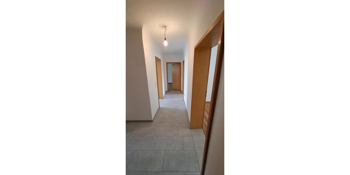 Erdgeschoßwohnung Gerolzhofen - 3 Zimmer, 75 m&sup2;, 432&euro; | Angebot:26425727