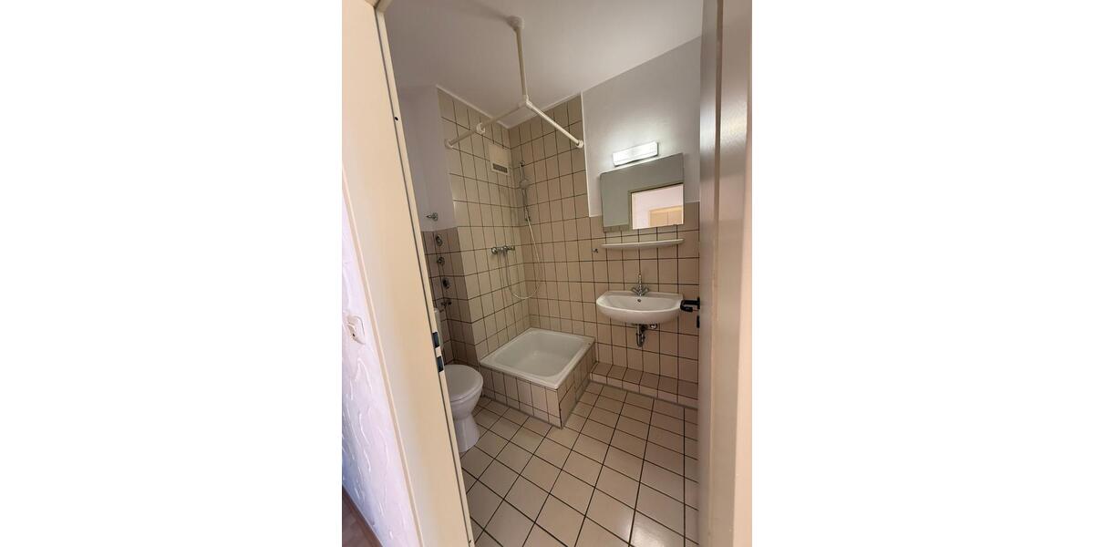 2-Zimmer-Wohnung direkt am Campus – Annastraße 5, 38m² – 510€ K 2 zimmer