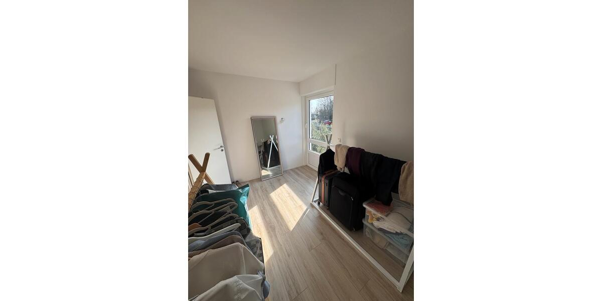 Etagenwohnung Bergisch Gladbach Alt-Frankenforst - 3 Zimmer, 75 m&sup2;, 1.050&euro; | Angebot:25127447