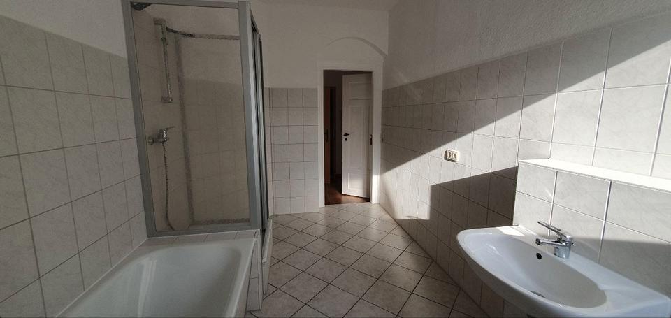 Dachgeschoßwohnung Hainichen - 3 Zimmer, 80 m&sup2;, 500&euro; | Angebot:26652970