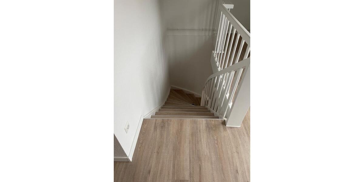 Dachgeschoßwohnung Haselünne - 3 Zimmer, 83 m&sup2;, 700&euro; | Angebot:26003943