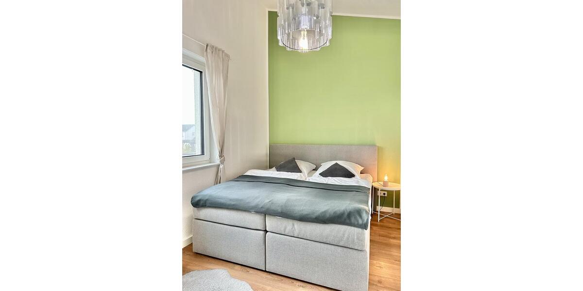 Wohnen auf Zeit Oldenburg Kreyenbrück - 5 Zimmer, 145 m&sup2;, 149&euro; | Angebot:24536048