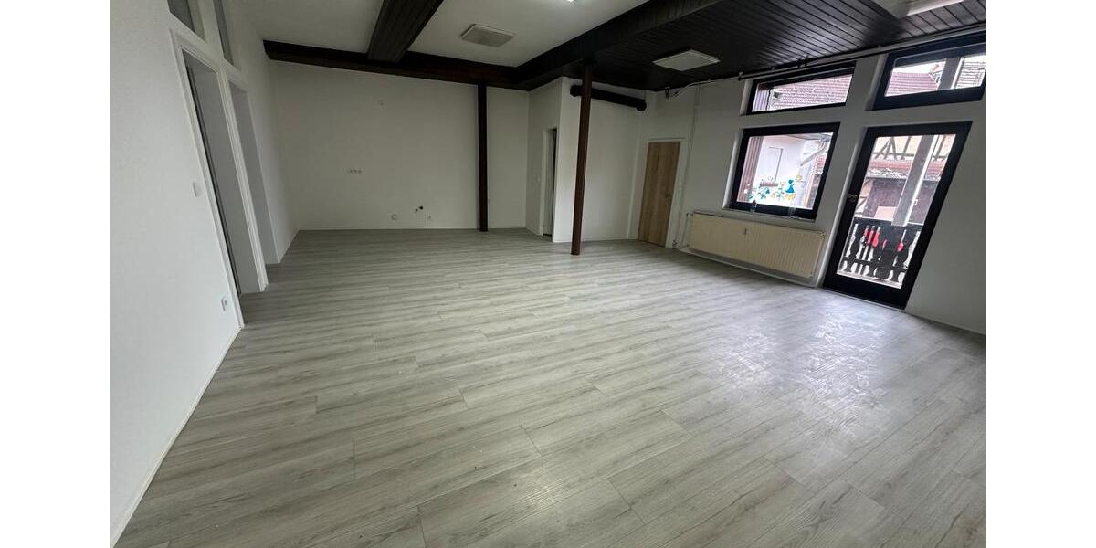 Etagenwohnung Frielendorf - 4 Zimmer, 102 m&sup2;, 800&euro; | Angebot:26250154