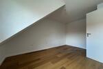Dachgeschoßwohnung Karlsruhe Neureut - 4 Zimmer, 70 m&sup2;, 1.300&euro; | Angebot:26026661