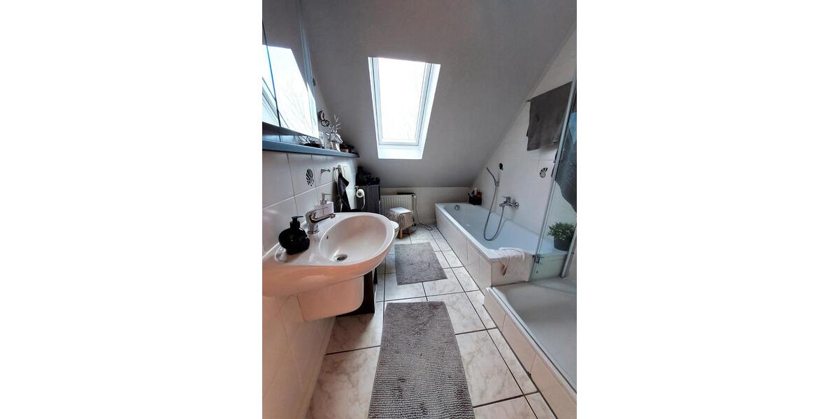 Dachgeschoßwohnung Martfeld - 3 Zimmer, 75 m&sup2;, 765&euro; | Angebot:26019357