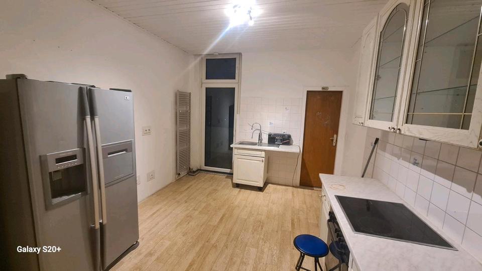 Etagenwohnung Duisburg Hamborn - 4 Zimmer, 84 m&sup2;, 700&euro; | Angebot:25180622