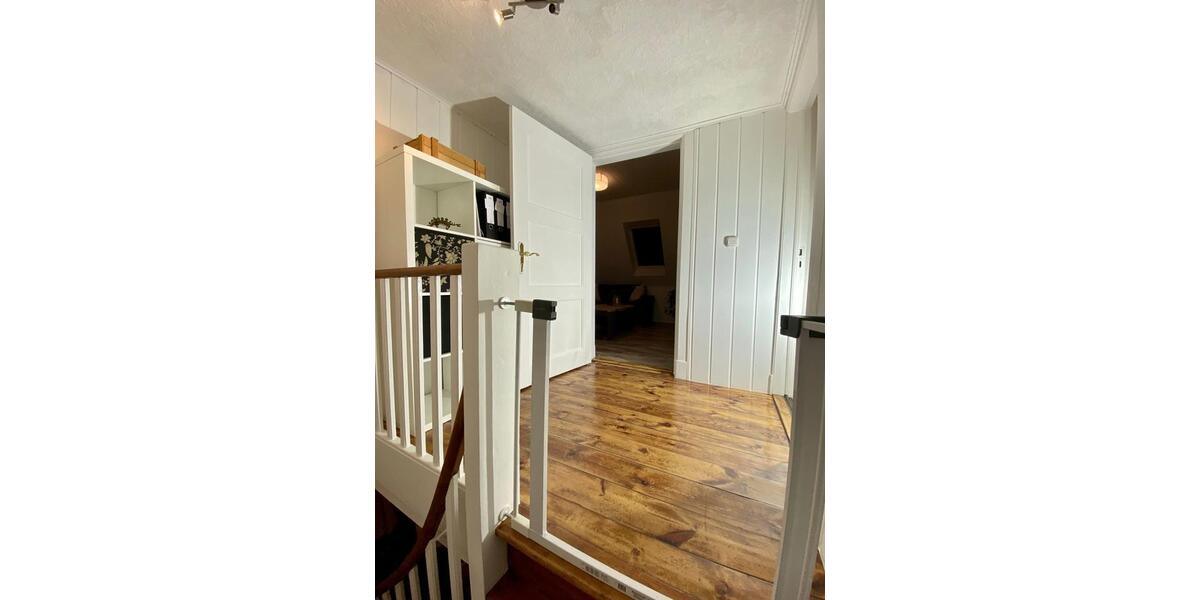 Dachgeschoßwohnung Wesselburen - 3 Zimmer, 70 m&sup2;, 820&euro; | Angebot:26023632