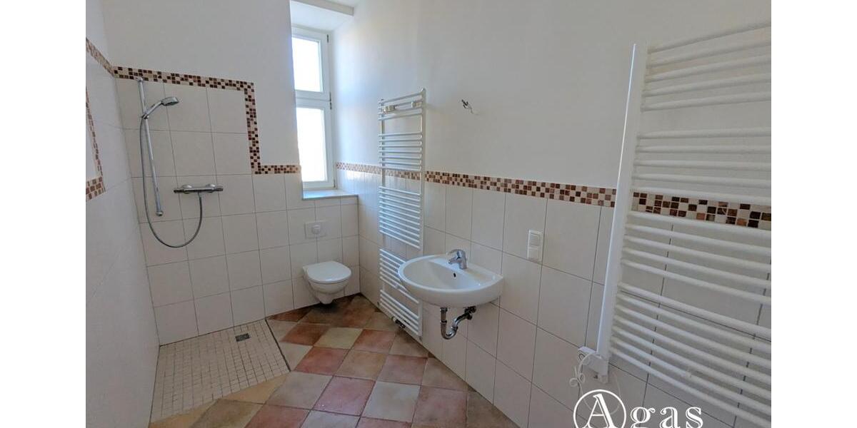 Etagenwohnung Eberswalde - 4 Zimmer, 99 m&sup2;, 990&euro; | Angebot:24591326