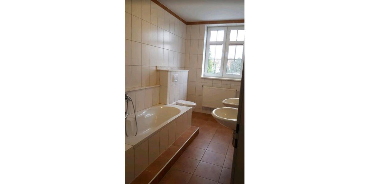 Etagenwohnung Rinteln - 2.5 Zimmer, 105 m&sup2;, 735&euro; | Angebot:26562586