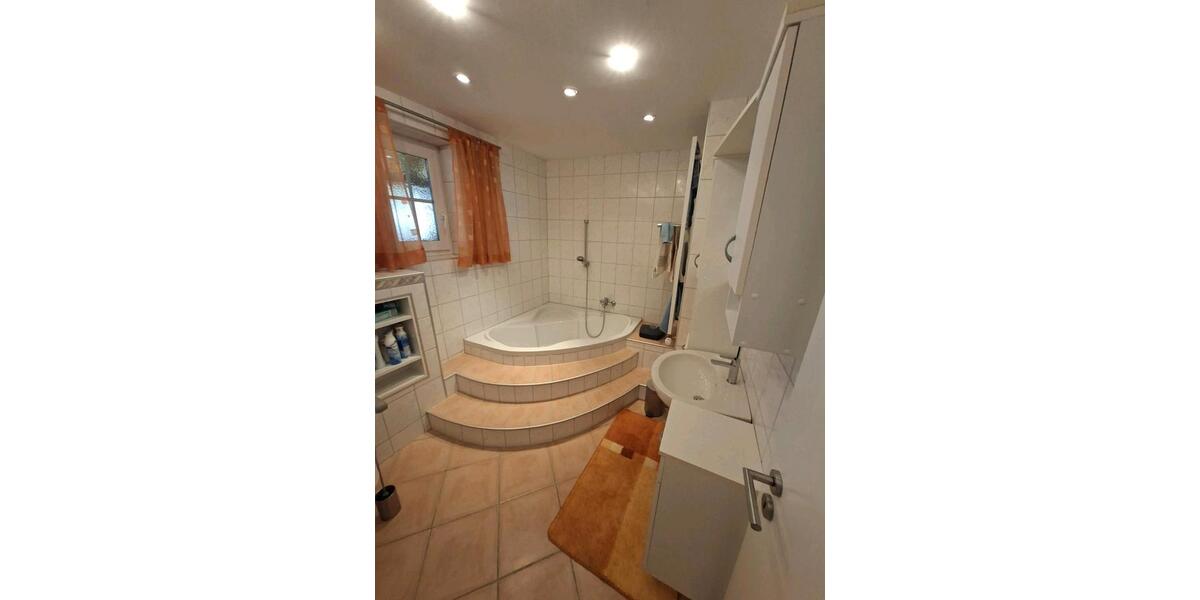 Erdgeschoßwohnung Neukirchen bei Heiligen Blut - 1 Zimmer, 86 m&sup2;, 550&euro; | Angebot:26327495