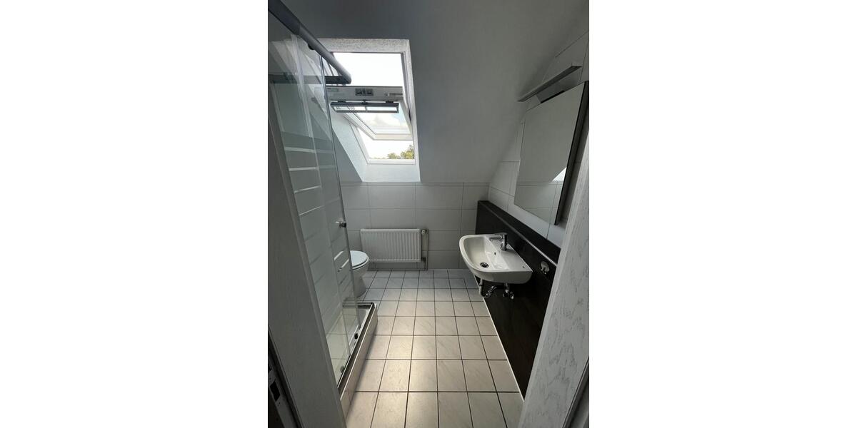 Dachgeschoßwohnung Papenburg - 4 Zimmer, 70 m&sup2;, 650&euro; | Angebot:26677759