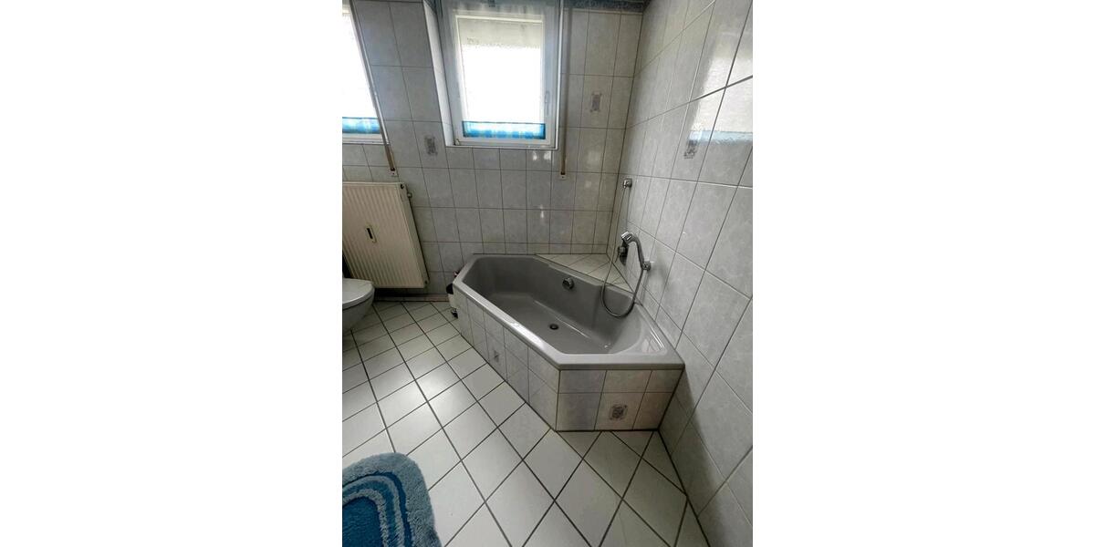 Erdgeschoßwohnung Rüsselsheim am Main - 3 Zimmer, 80 m&sup2;, 1.550&euro; | Angebot:26498550