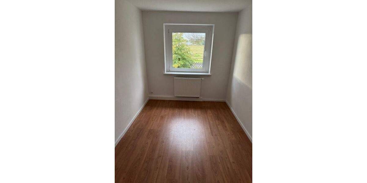 Etagenwohnung Lindenau - 3 Zimmer, 64 m&sup2;, 490&euro; | Angebot:25898616