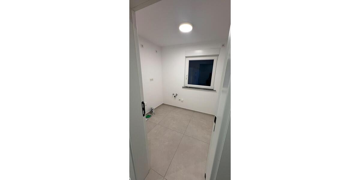 Dachgeschoßwohnung Wermelskirchen - 2 Zimmer, 70 m&sup2;, 1.750&euro; | Angebot:25874310