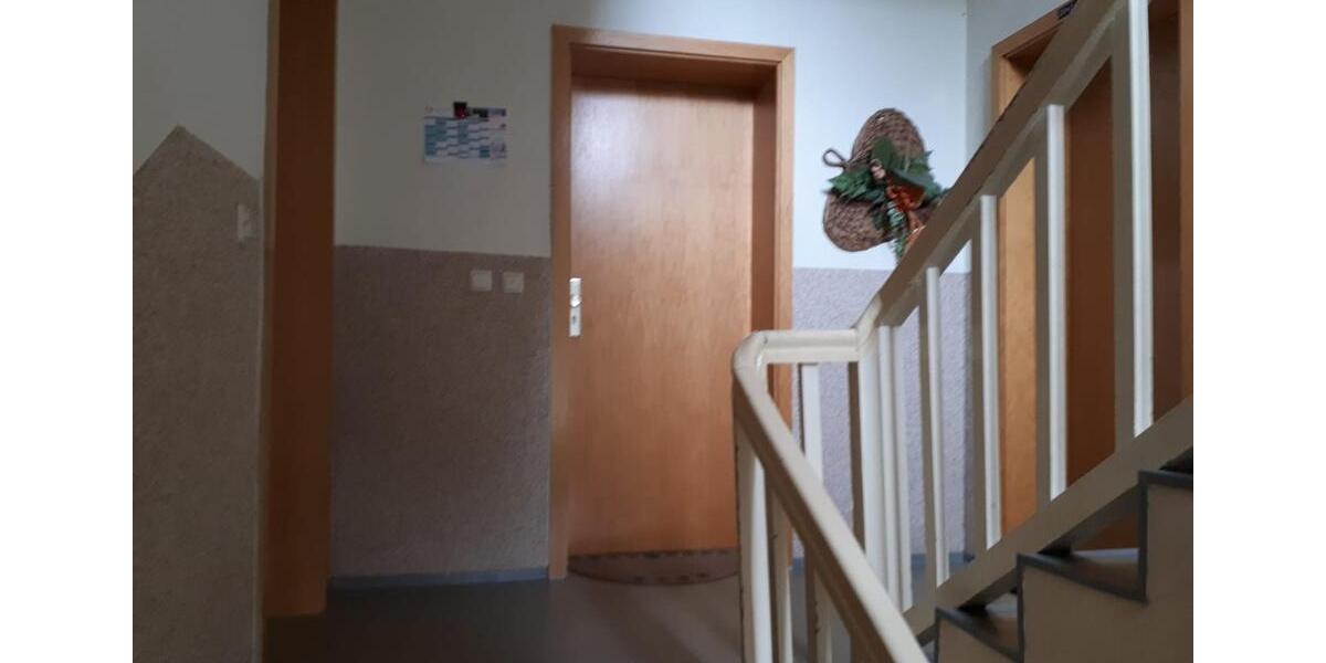 Dachgeschoßwohnung Sondershausen - 2 Zimmer, 61 m&sup2;, 330&euro; | Angebot:25869439