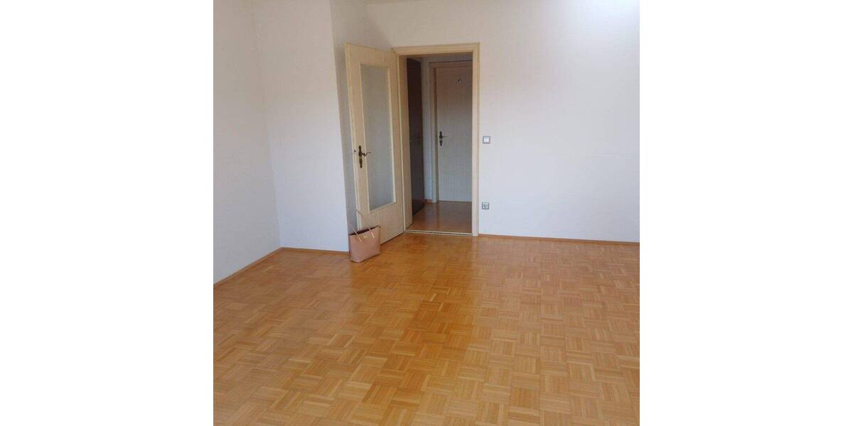 Etagenwohnung Weiden Lerchenfeld - 3 Zimmer, 68 m&sup2;, 783&euro; | Angebot:26816222