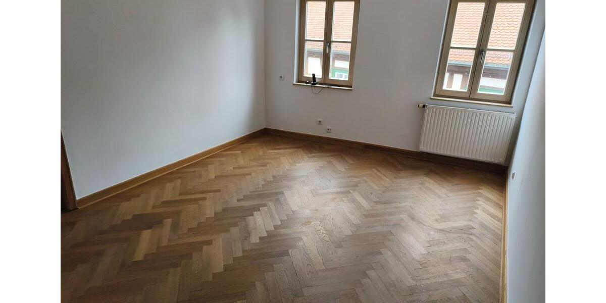 Etagenwohnung Münnerstadt - 3 Zimmer, 94 m&sup2;, 670&euro; | Angebot:25764450