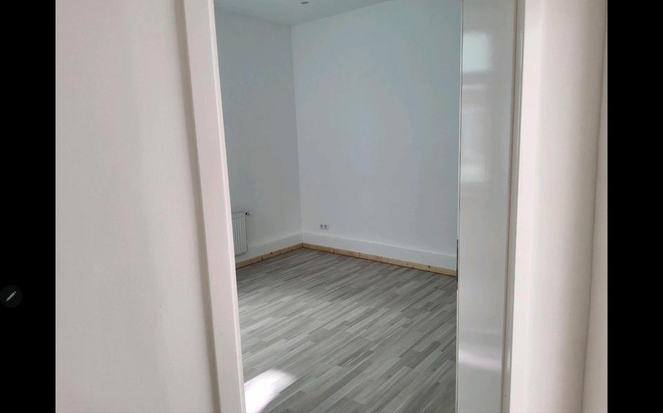 Etagenwohnung Hannover Herrenhausen-Stöcken - 4 Zimmer, 100 m&sup2;, 1.150&euro; | Angebot:25858530