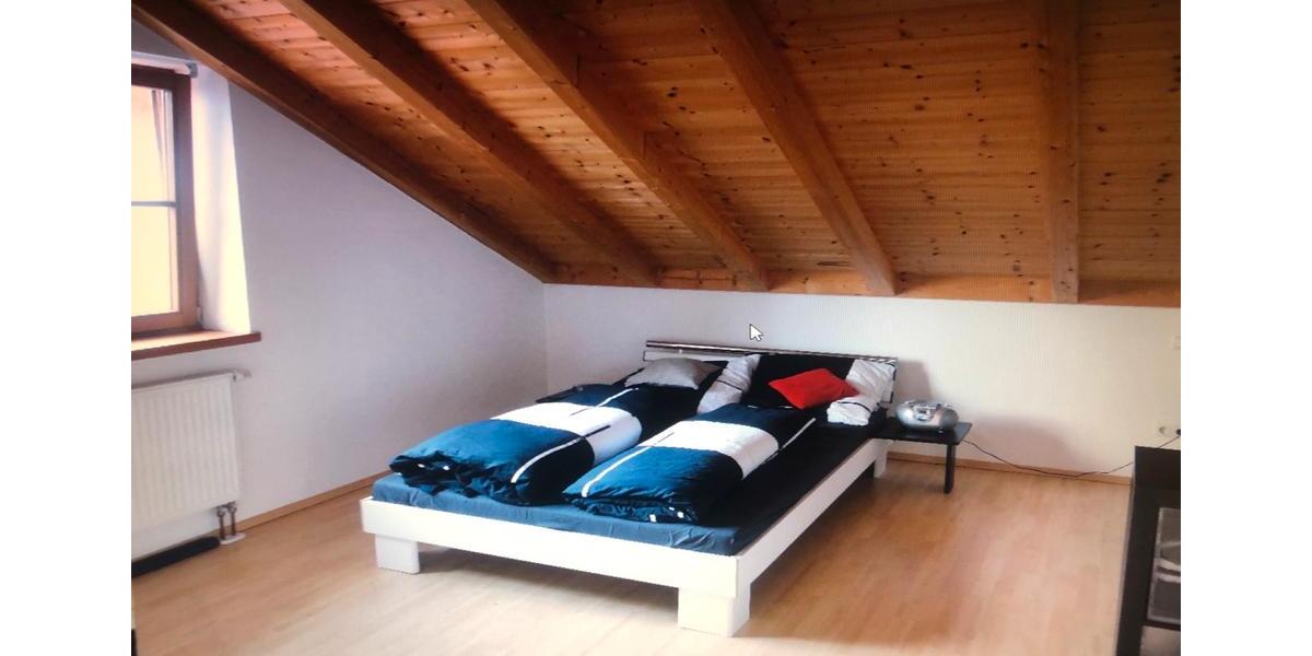 Dachgeschoßwohnung Bruckmühl - 2 Zimmer, 90 m&sup2;, 1.500&euro; | Angebot:25327227