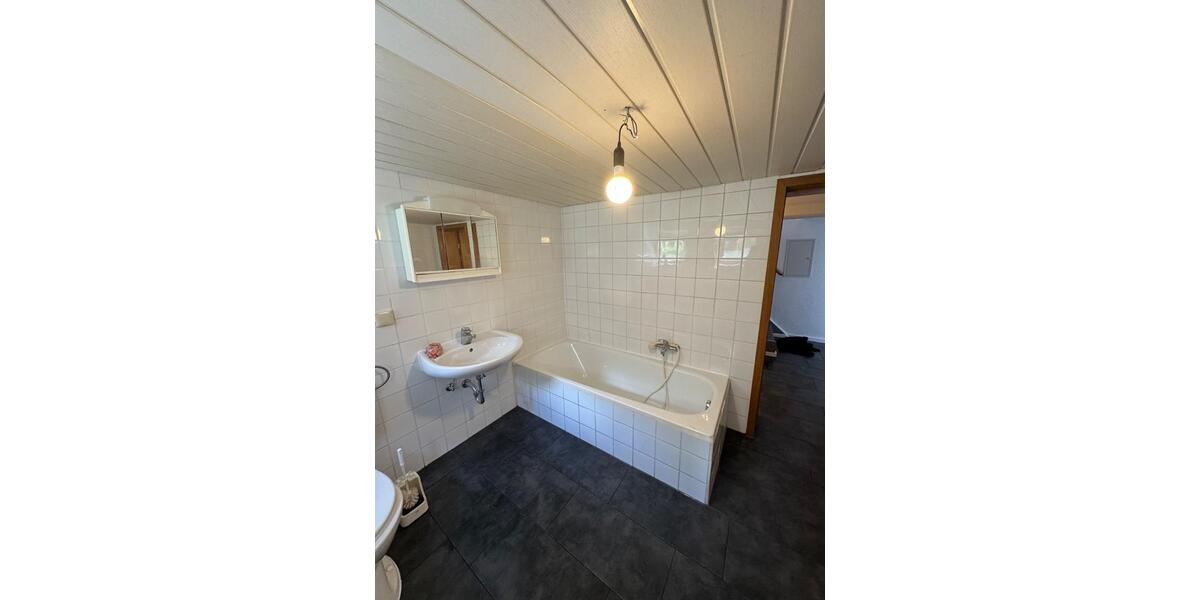 Etagenwohnung Burbach - 4 Zimmer, 106 m&sup2;, 950&euro; | Angebot:26610002