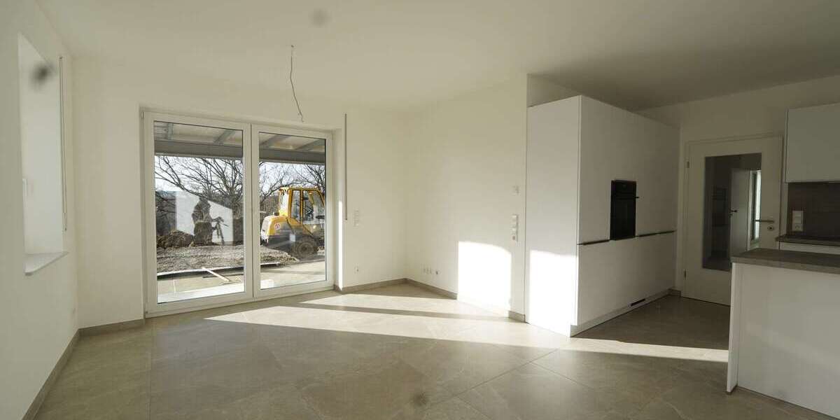 Etagenwohnung Kirchberg - 3 Zimmer, 83 m&sup2;, 930&euro; | Angebot:26034108