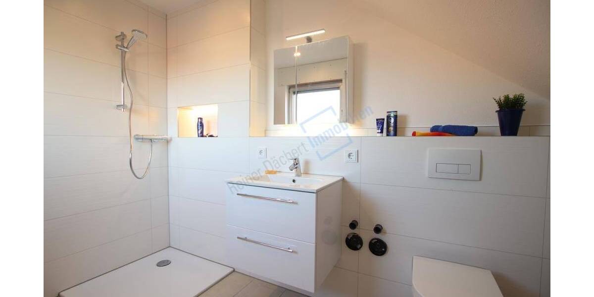 Etagenwohnung Darmstadt Eberstadt - 5 Zimmer, 142 m&sup2;, 1.195&euro; | Angebot:25983331