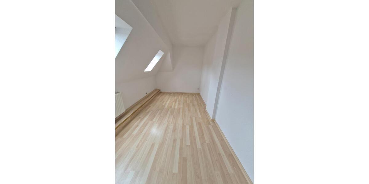 Dachgeschoßwohnung Schwarzenberg/Erzgebirge Erzgebirge - 3 Zimmer, 67 m&sup2;, 395&euro; | Angebot:26019599