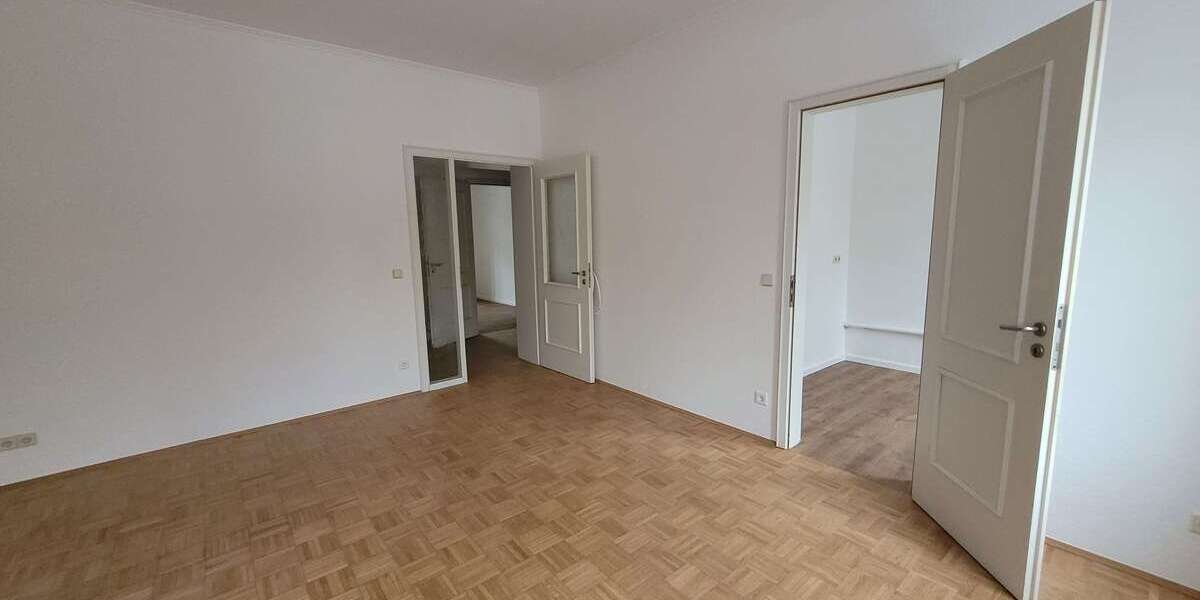 Wohnung zum Mieten in Chemnitz 360 € 64.33 m² 3 zimmer